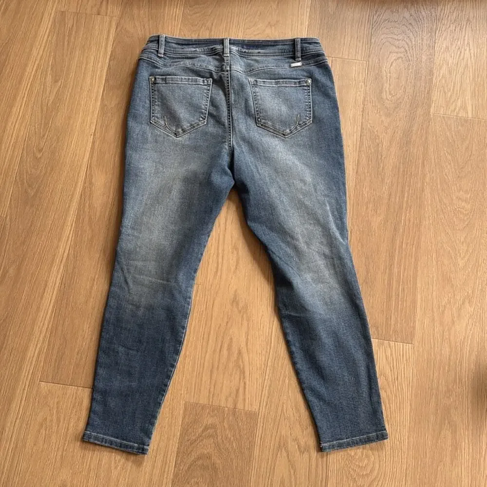 INC Skinny Leg Regular Fit Women's Blue Jeans with Silver Accents Size 14P